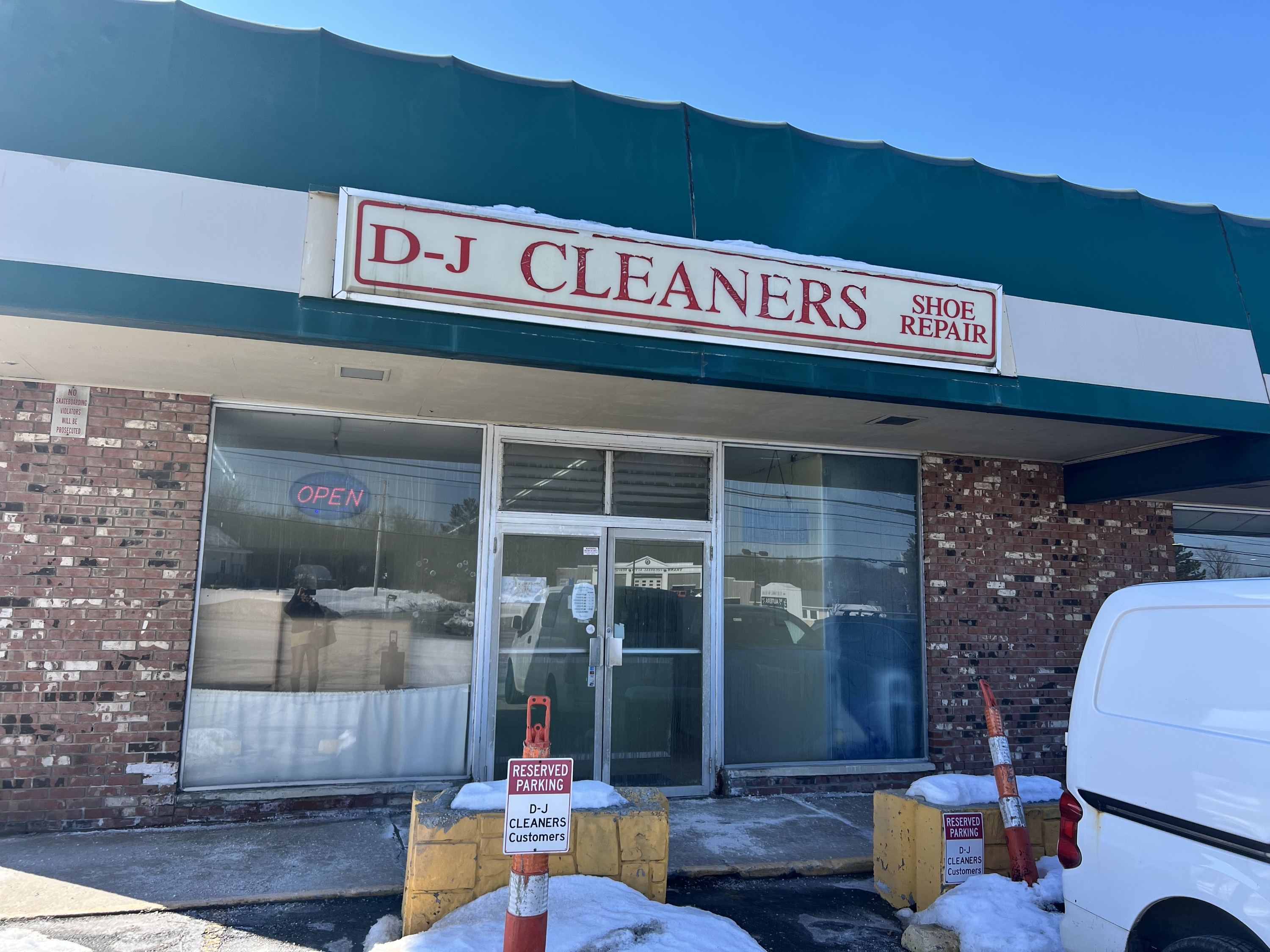 8237 East Wasgington Street